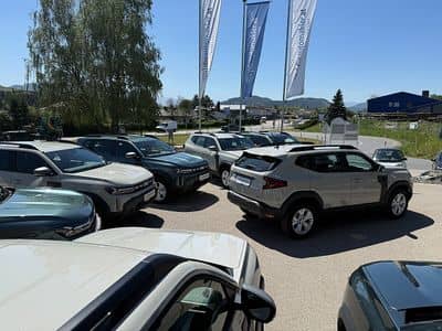 Dacia Duster ECHTER 4x4. HYBRID. AUTOMATIK. € 29.990,- - Bild 3
