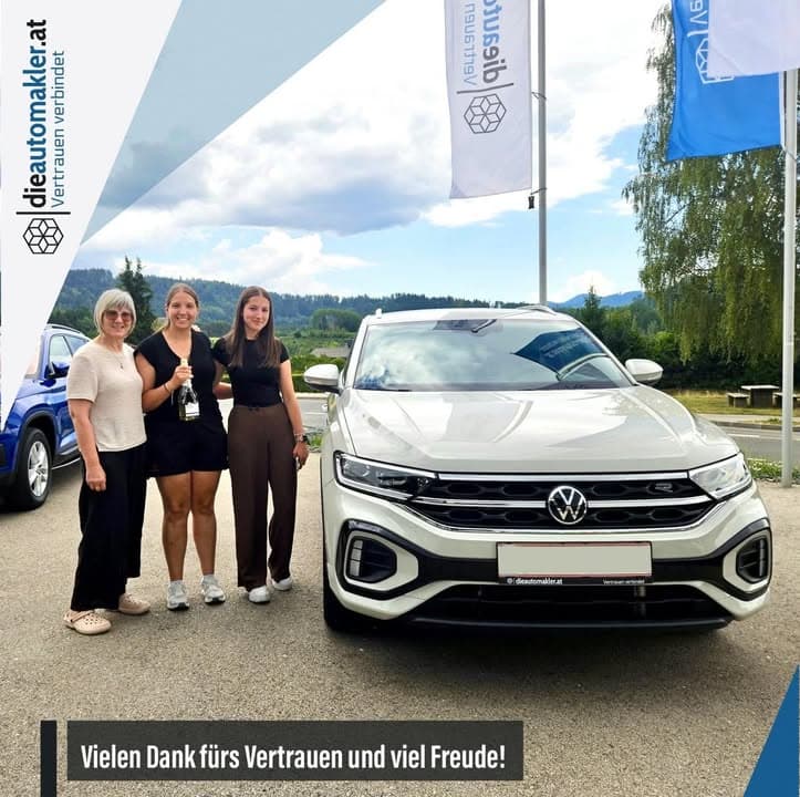 🚗🌟 Ein weiterer VW T-Roc hat sein neues Zuhause gefunden! 🌟🚗